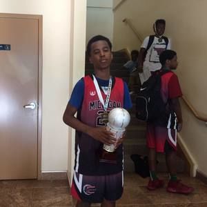 Meet your Posher, Devonte